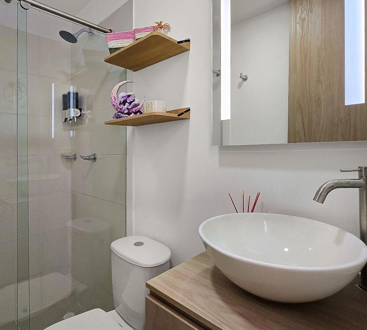 Elegancia Y Comodidad Cerca Del Mar Y Aeropuerto Apartamento *