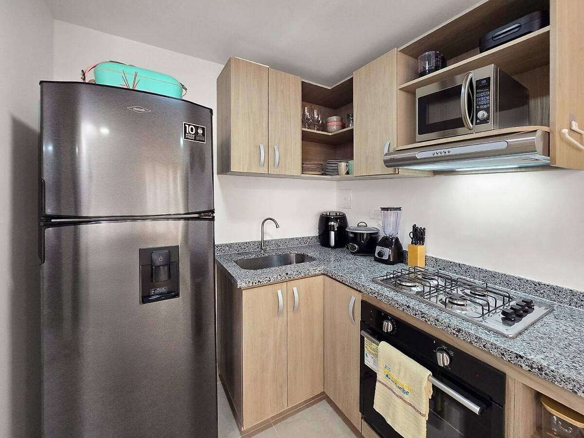 Elegancia Y Comodidad Cerca Del Mar Y Aeropuerto Apartamento *