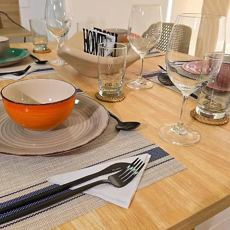 Elegancia Y Comodidad Cerca Del Mar Y Aeropuerto Apartamento