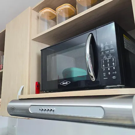 Elegancia Y Comodidad Cerca Del Mar Y Aeropuerto Apartamento