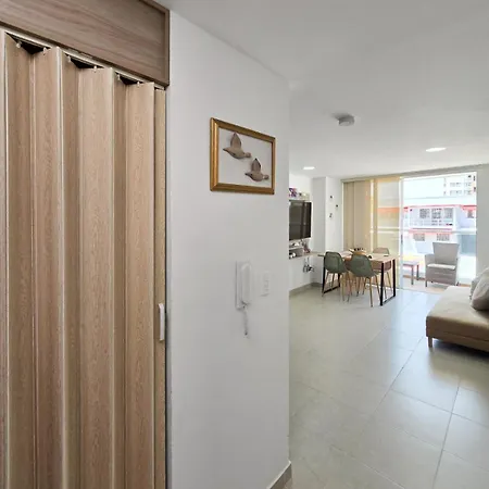 Elegancia Y Comodidad Cerca Del Mar Y Aeropuerto Apartamento *